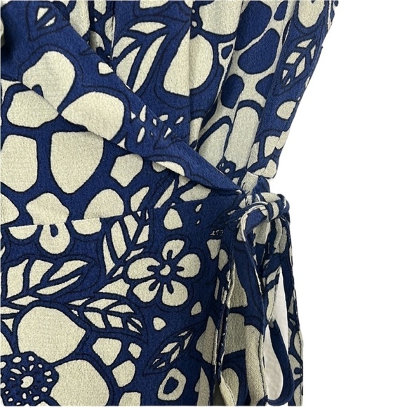 NWT Aritzia Sunday Best Navy Floral New Ruffle Wrap Mini Dress Women's Sz M - Picture 3 of 6